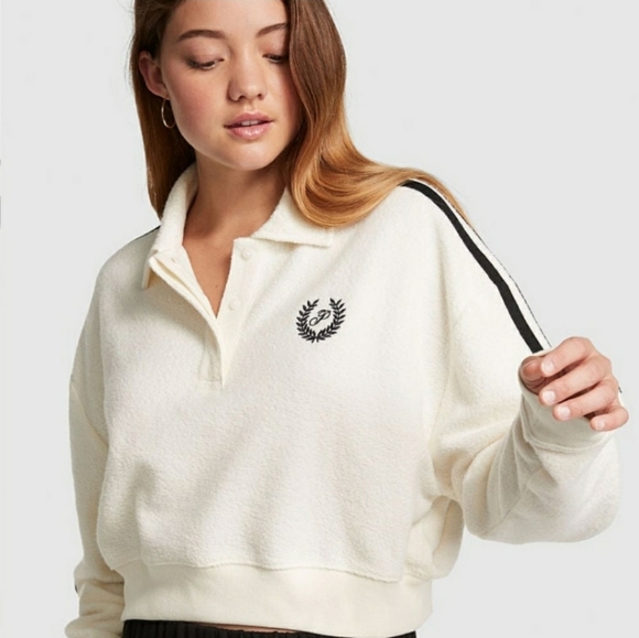 Victoria's Secret Fleece pullover top - Picture 5 of 6